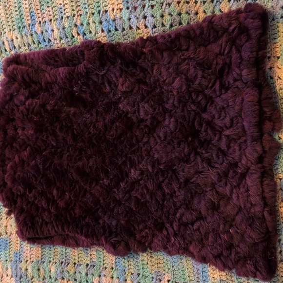 Belle Fare Rabbit Fur Vest Burgundy size medium - Picture 5 of 10